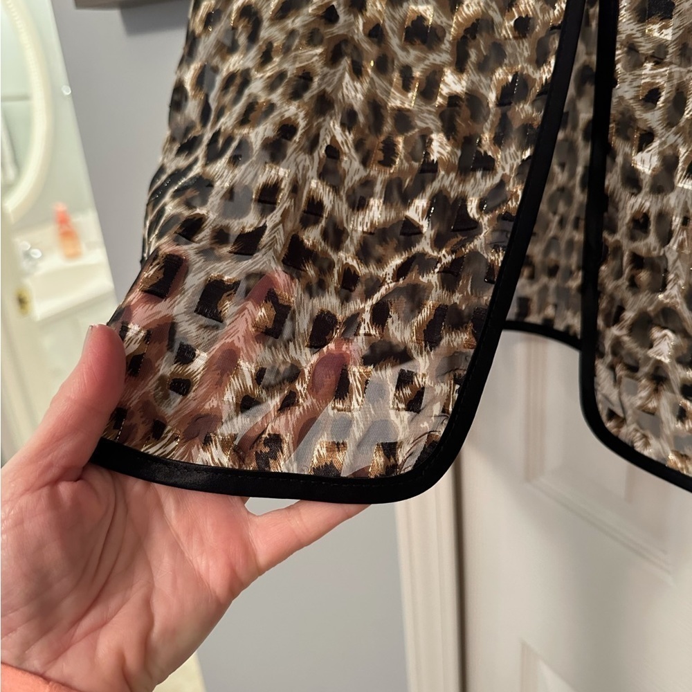 SAM Sheer Leopard Blouse - Picture 3 of 10